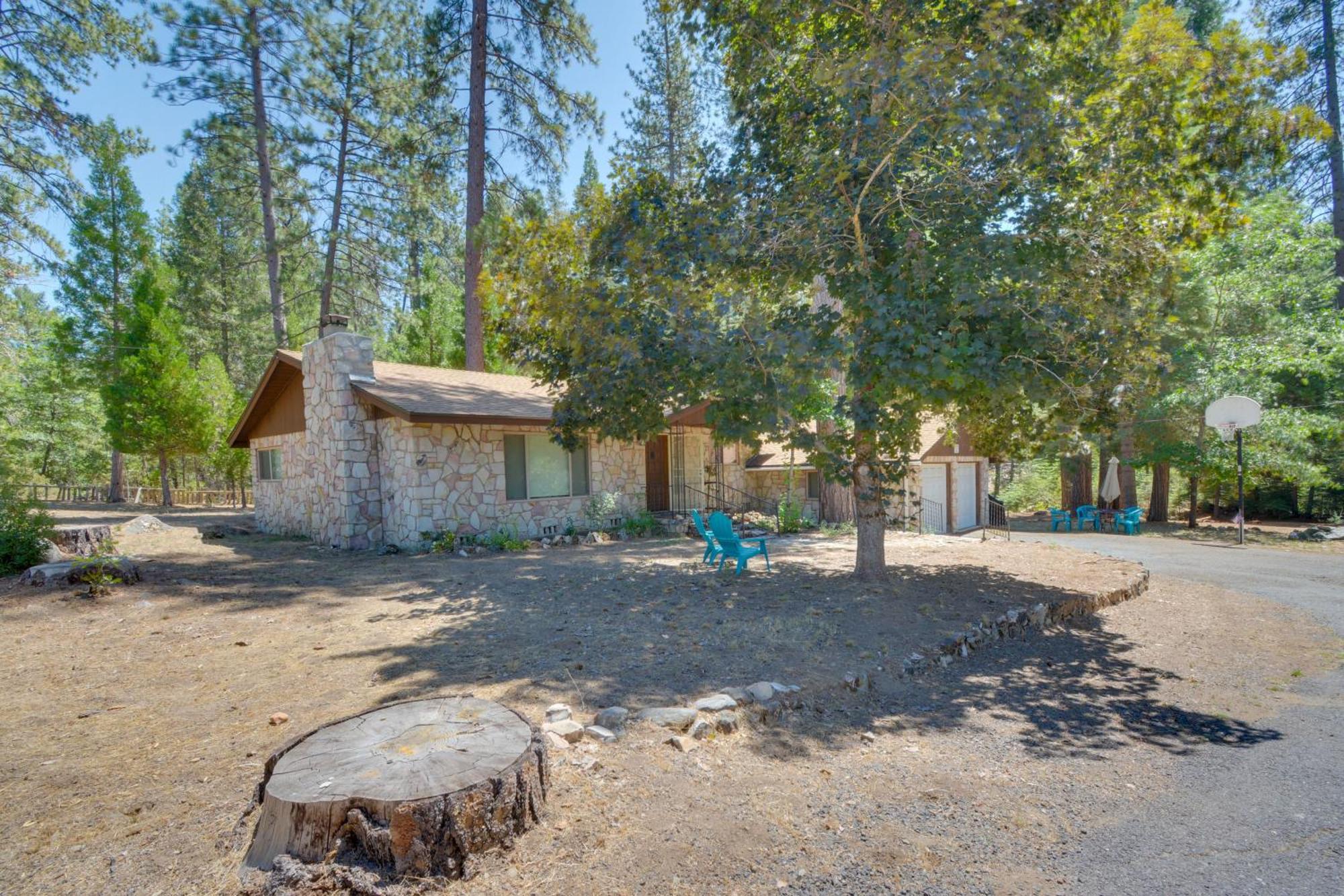 Riverfront Home Near Yosemite National Park! Groveland Exterior foto